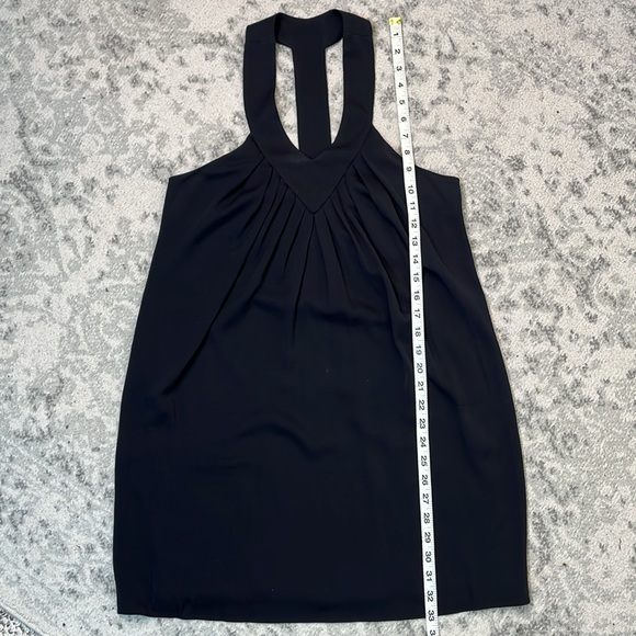 ALICE + OLIVIA Black Silk T-Back Pleated Swingy Mini Little Black Dress X-Small - Picture 11 of 12